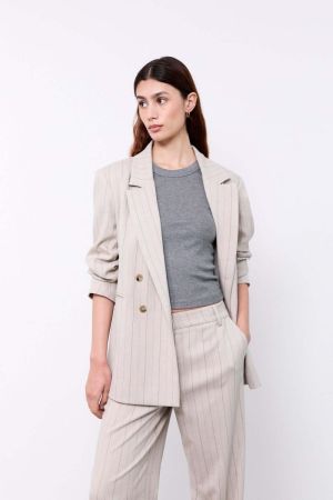 beige pin strip